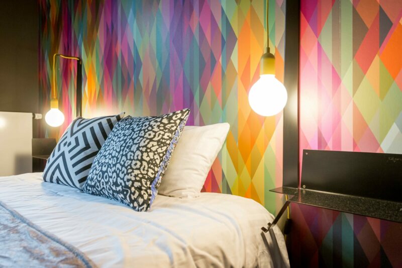 1915.jpg Table de chevet