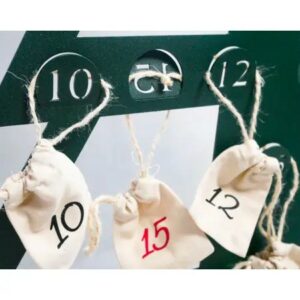 Calendrier de l’Avent en métal design Calendrier de l’Avent en métal design