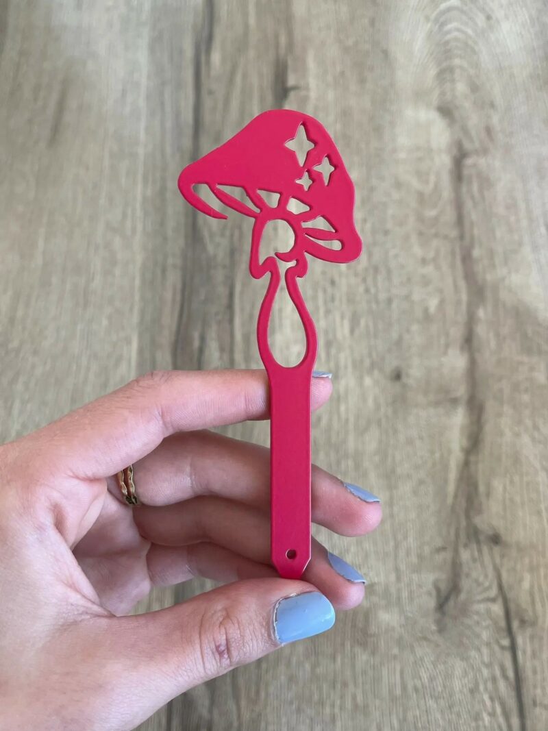champignon en métal_rouge framboise