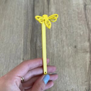 abeille en métal jaune