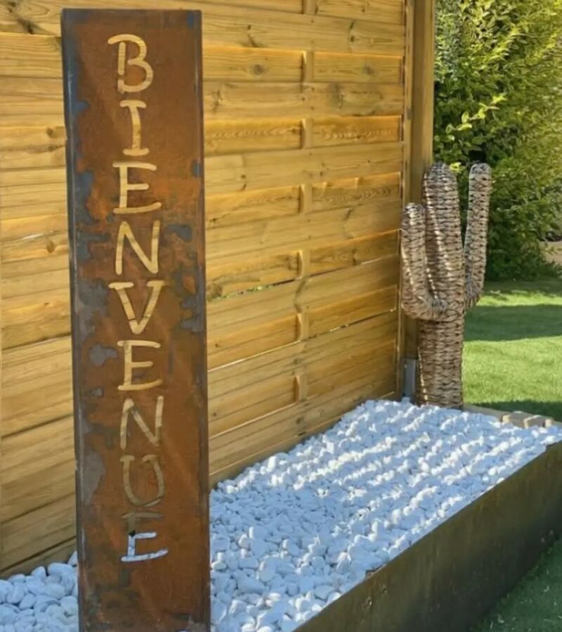 2492.jpg Totem vertical